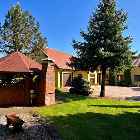 Zajazd Gosciniec Nowosiolki-Kolonia Exterior foto