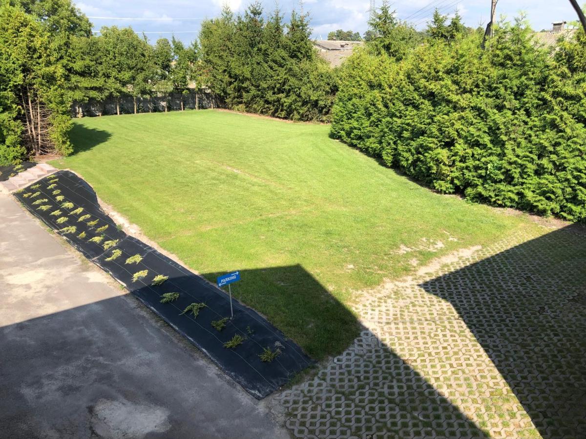 Zajazd Gosciniec Nowosiolki-Kolonia Exterior foto