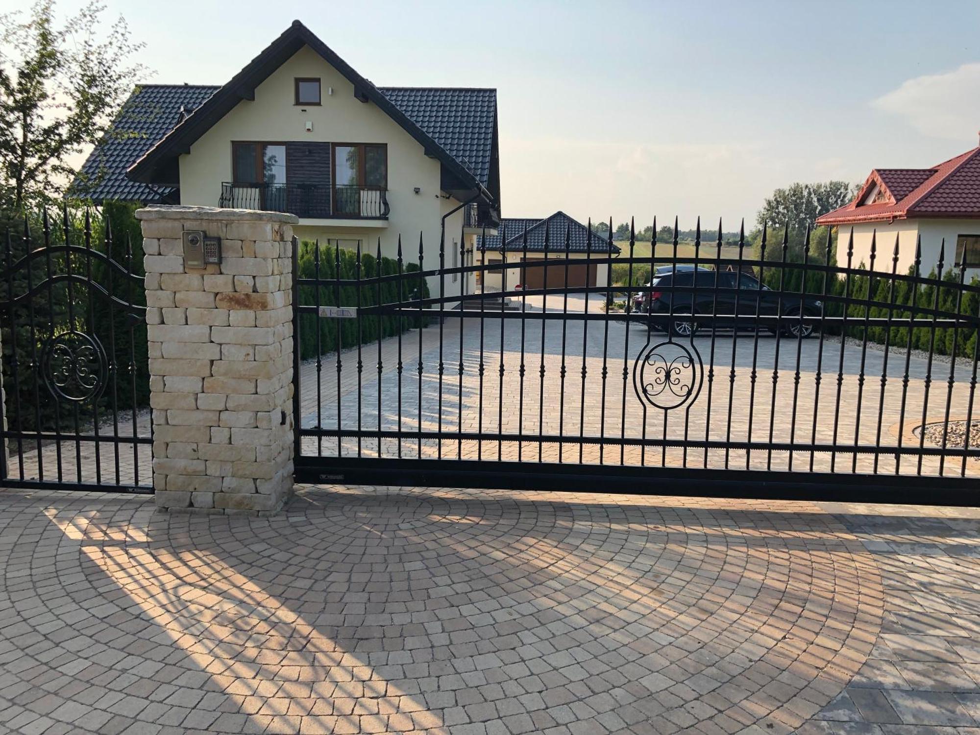 Zajazd Gosciniec Nowosiolki-Kolonia Exterior foto